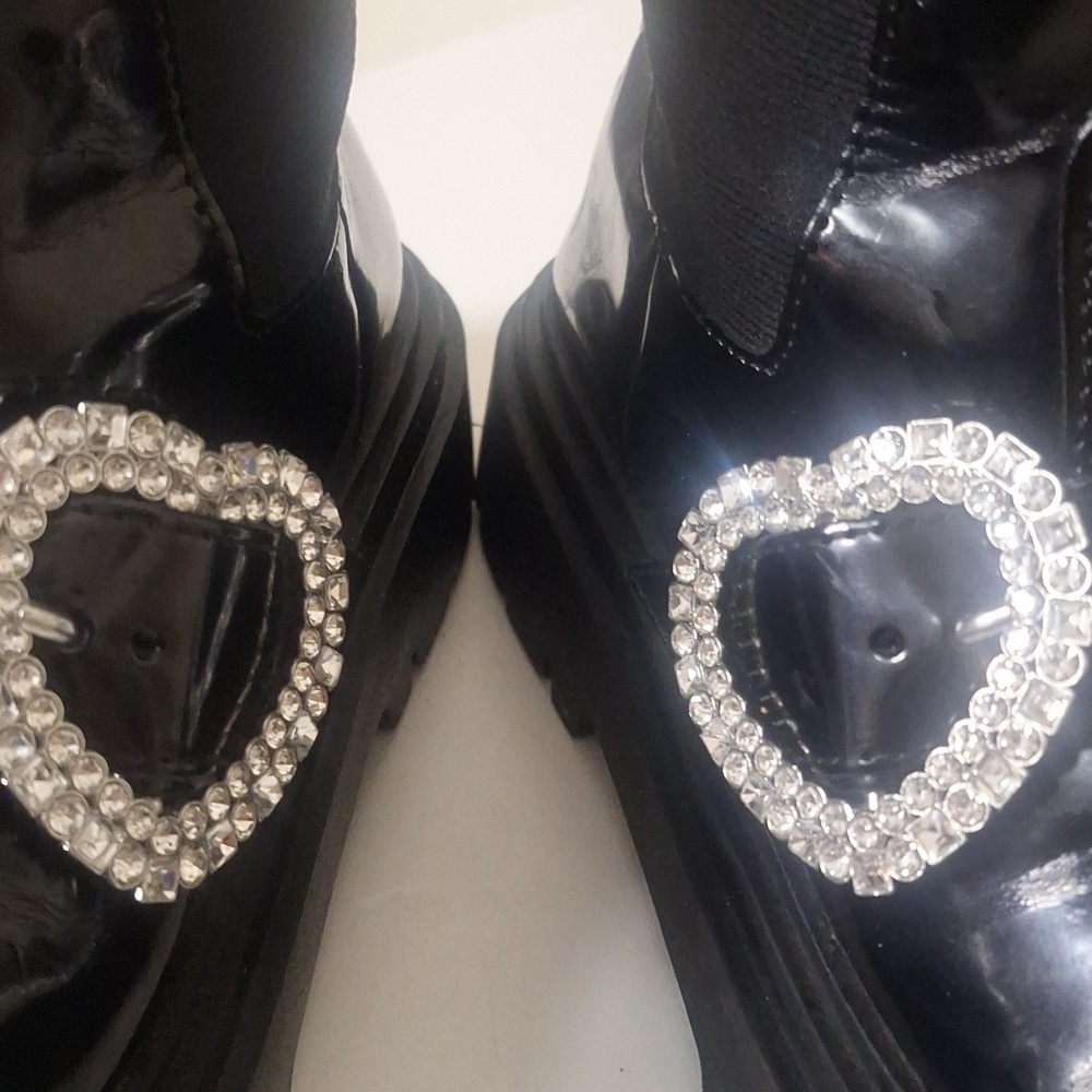 Zara Chunky Lug Sole Rhinestone Heart Buckle Chelsea Boots SZ 6 - Picture 8 of 13